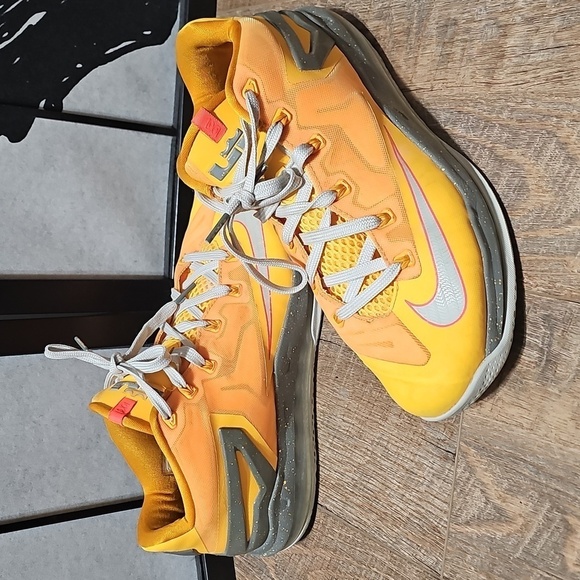 Nike Other - Lebron James Nike Air Max Low Floridian Atomic Mango Sneakers Shoes 9.5